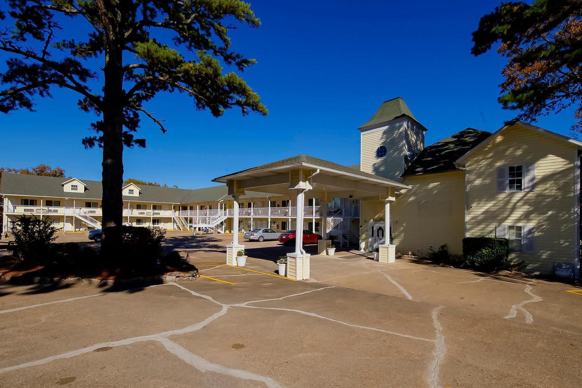 Hotel O - Christ Of Ozark Area 2*